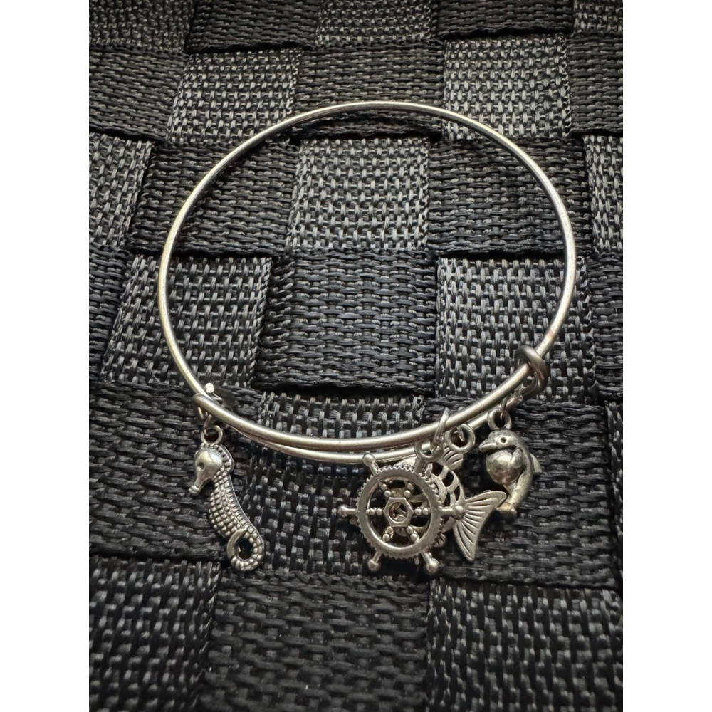 Bracelet - Picture 2 of 10